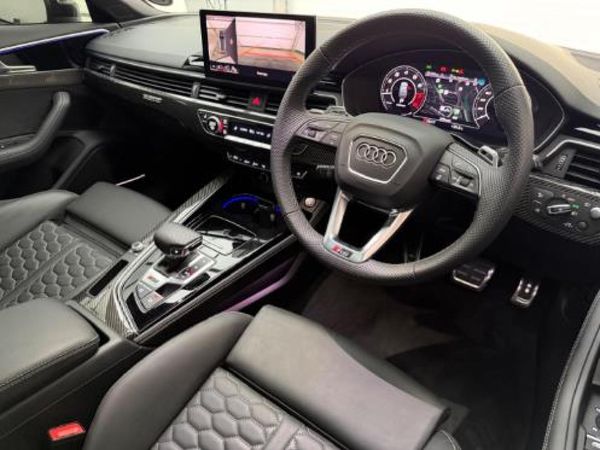 2024-Audi-RS4-Avant-quattro-Auto image:9