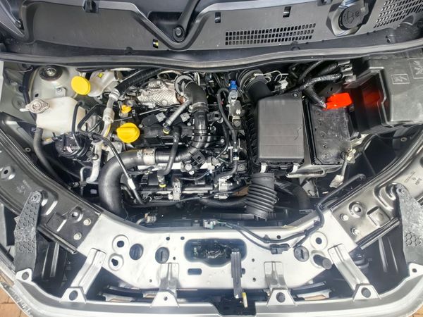 2024-Nissan-Magnite-10-Turbo-Acenta-Kuro image:14