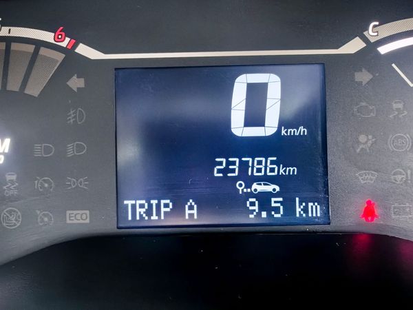 2024-Nissan-Magnite-10-Turbo-Acenta-Kuro image:15