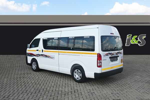 2020-Toyota-Quantum-25-D-4D-Sesfikile-16-seat image:1