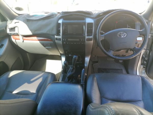 2005-Toyota-Land-Cruiser-Prado-40-V6-VX-Auto image:5