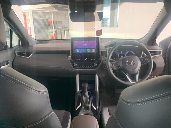 2026-Toyota-Corolla-Cross-18-XR image:11