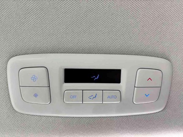 2022-Hyundai-H100-Bakkie-26D-Dropside image:14