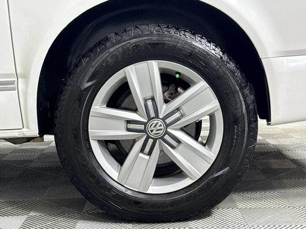 2018-Volkswagen-Kombi-20-BiTDI-Comfort-Auto-132kW image:6