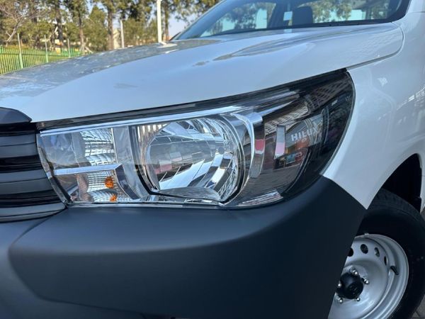 2026-Toyota-Hilux-24-GD-Single-Cab image:2
