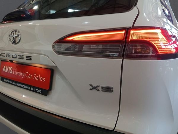 2025-Toyota-Corolla-Cross-18-XS image:17