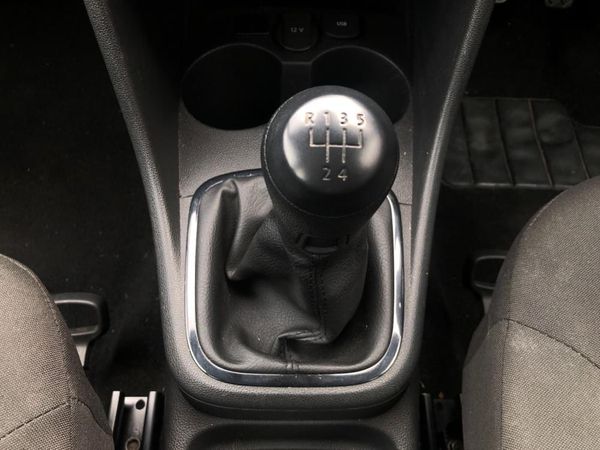 2025-Volkswagen-Polo-Vivo-14 image:15