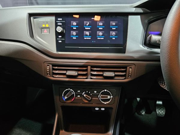 2026-Volkswagen-Polo-10-TSI image:10