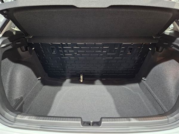 2026-Volkswagen-Polo-10-TSI image:6