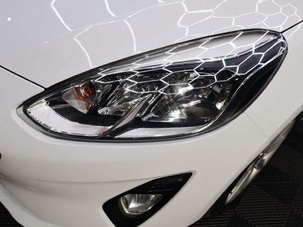 2018-Ford-Fiesta-10-EcoBoost-Trend-5-dr-Auto image:5