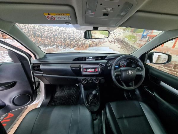 2023-Toyota-Hilux-24-GD-Single-Cab image:9