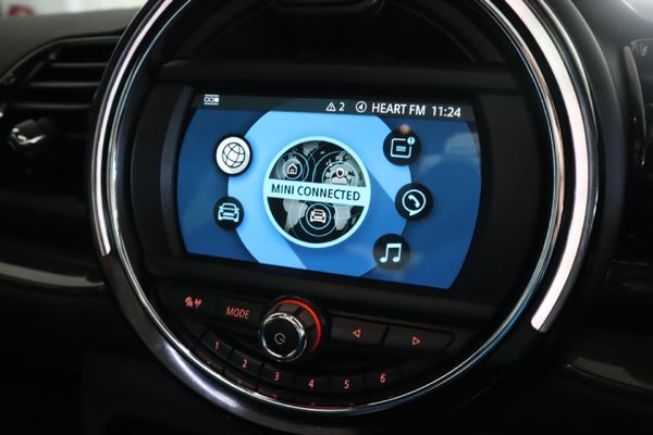 2019-MINI-Clubman-Cooper-Auto image:13