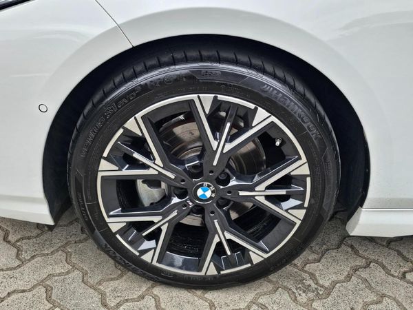 2025-BMW-1-Series-118-M-Sport-Auto image:4