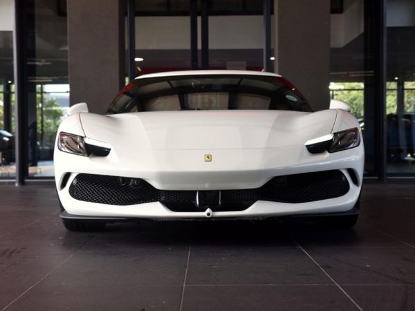 2025-Ferrari-296-GTB image:9