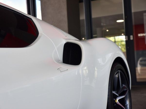 2025-Ferrari-296-GTB image:16