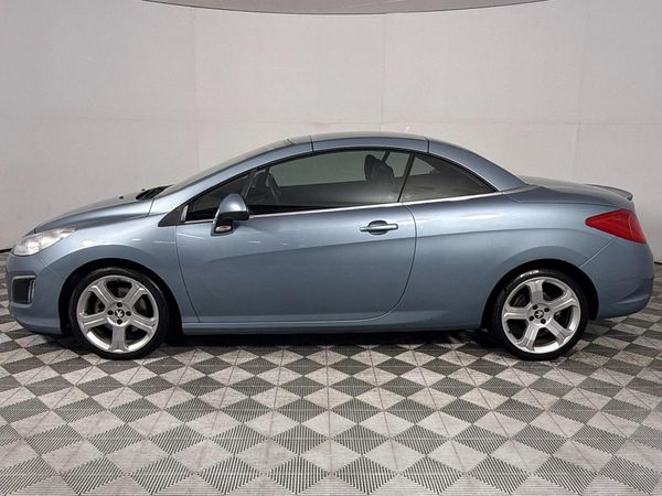 2013-Peugeot-308-CC-16-Auto image:18
