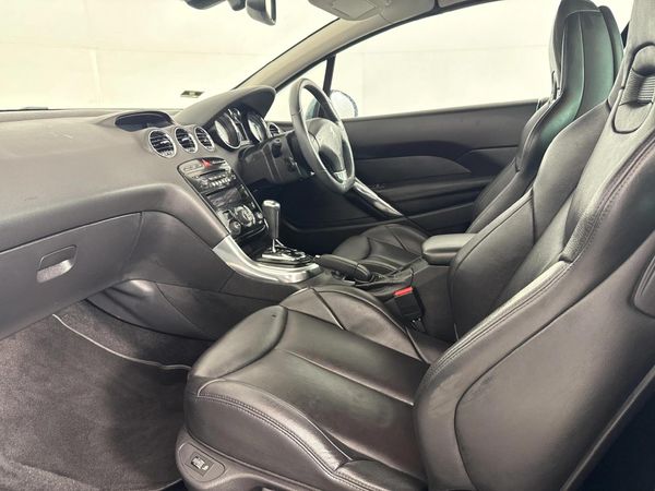 2013-Peugeot-308-CC-16-Auto image:7