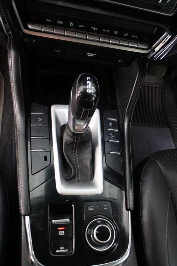 2023-Isuzu-Mu-x-30D-Onyx-4x4-Auto image:11
