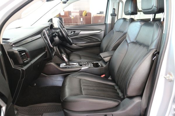 2023-Isuzu-Mu-x-30D-Onyx-4x4-Auto image:20