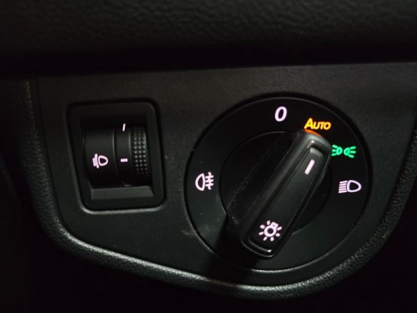 2025-Volkswagen-Polo-10-TSI image:18