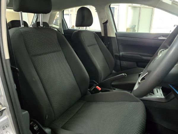 2025-Volkswagen-Polo-10-TSI image:5