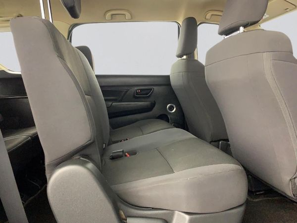 2025-Suzuki-Ertiga-15-GA image:17