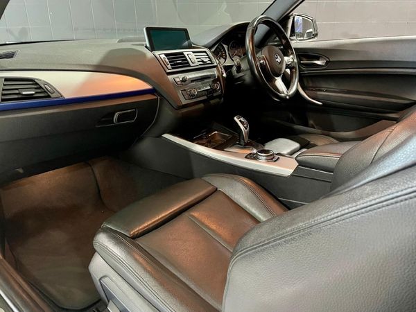 2014-BMW-2-Series-M235i-Coupe-Auto image:11
