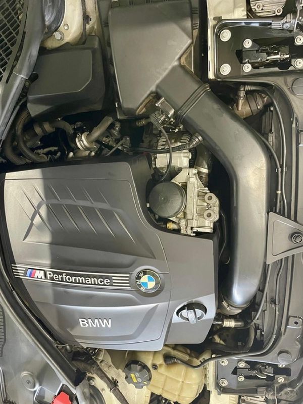 2014-BMW-2-Series-M235i-Coupe-Auto image:12
