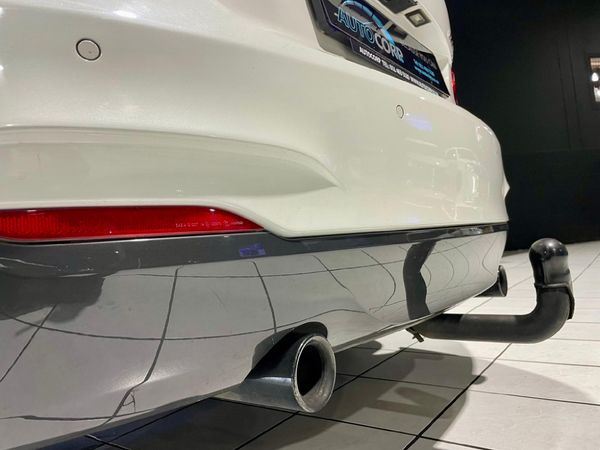 2014-BMW-2-Series-M235i-Coupe-Auto image:14