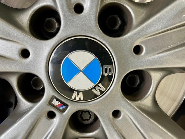 2014-BMW-2-Series-M235i-Coupe-Auto image:16