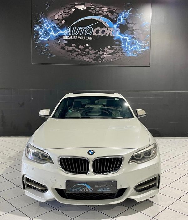 2014-BMW-2-Series-M235i-Coupe-Auto image:1