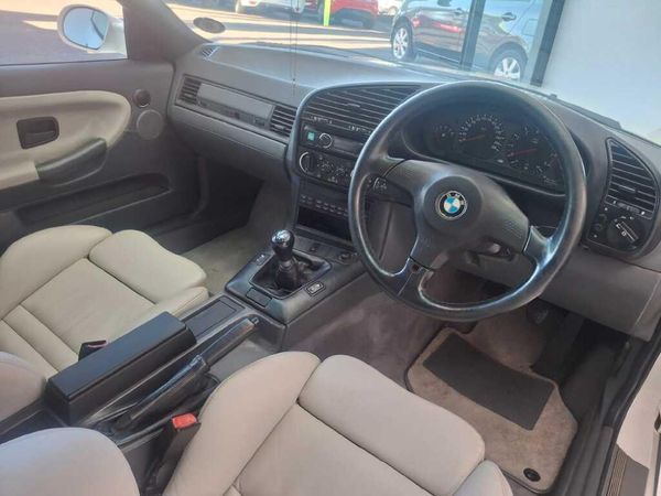 1994-BMW-M3-Coupe image:10