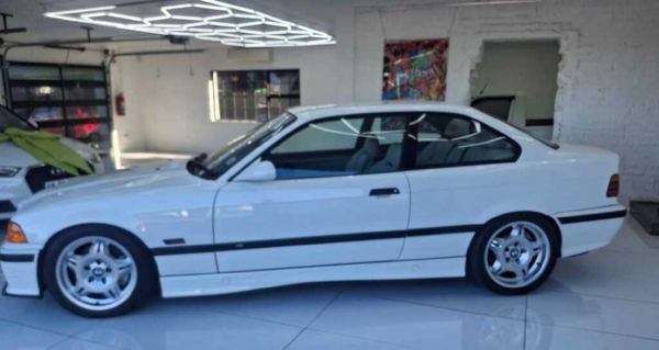 1994-BMW-M3-Coupe image:2