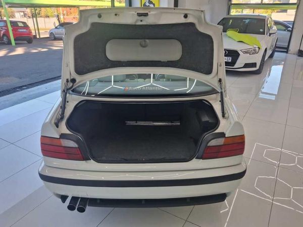 1994-BMW-M3-Coupe image:8