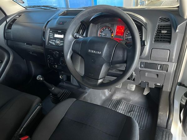 2023-Isuzu-D-Max-250-HO-Fleetside-Safety-Single-Cab image:3