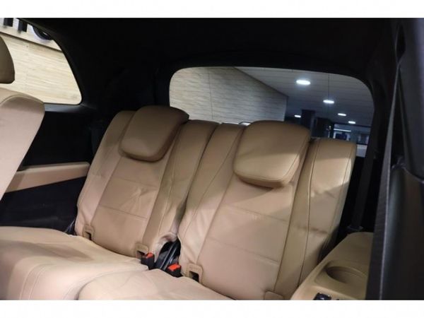 2025-Mercedes-Benz-GLS-580-4Matic-AMG-Line image:15