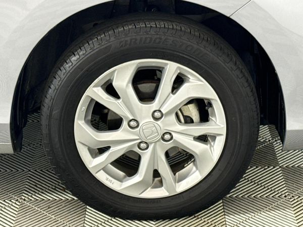 2023-Honda-Amaze-12-Trend image:4