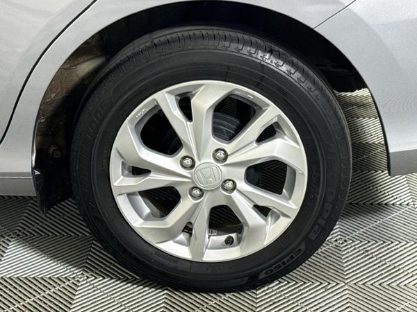 2023-Honda-Amaze-12-Trend image:5