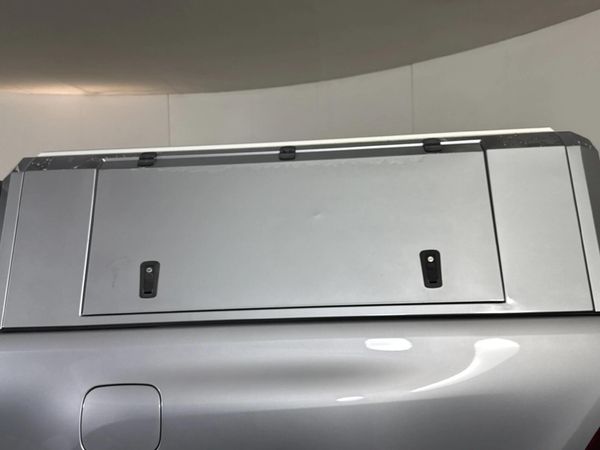 2019-Toyota-Hilux-24-GD-6-Raised-Body-SRX-Auto-Extended-Cab image:10