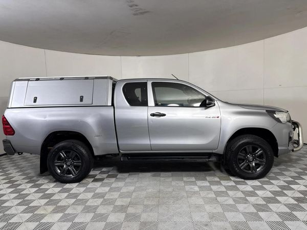 2019-Toyota-Hilux-24-GD-6-Raised-Body-SRX-Auto-Extended-Cab image:13