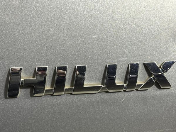 2019-Toyota-Hilux-24-GD-6-Raised-Body-SRX-Auto-Extended-Cab image:8