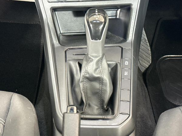 2024-Volkswagen-Polo-Classic-16-Life-Tiptronic image:7