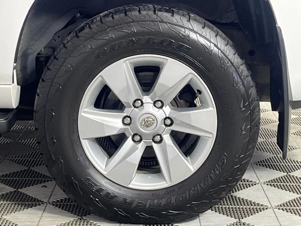 2021-Toyota-Land-Cruiser-Prado-28-GD-TX-Auto image:6
