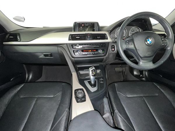 2015-BMW-3-Series-320i-Auto image:1