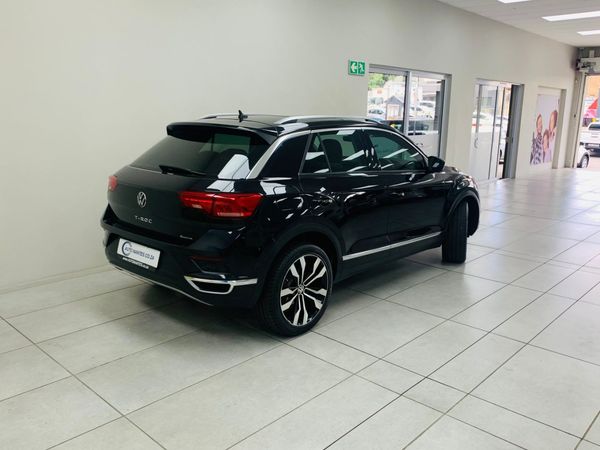 2021-Volkswagen-T-Roc-20-TSI-Design-4Motion-Auto image:11