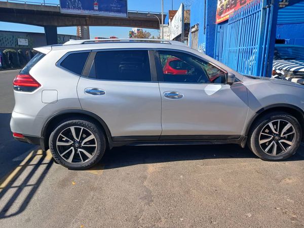 2019-Nissan-X-Trail-25-Tekna-4x4-Auto-7-seat image:3