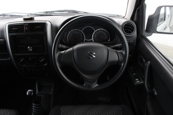 2018-Suzuki-Jimny-13 image:5