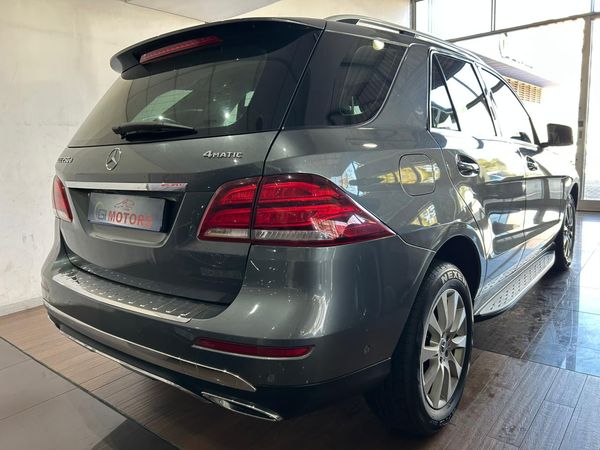 2018-Mercedes-Benz-GLE-250d-4Matic image:2