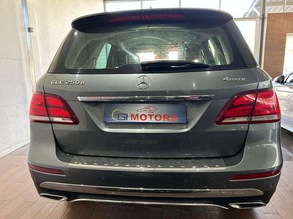 2018-Mercedes-Benz-GLE-250d-4Matic image:4