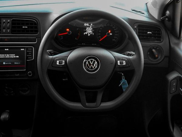 2024-Volkswagen-Polo-Vivo-16-Comfortline-Auto-5-dr image:7